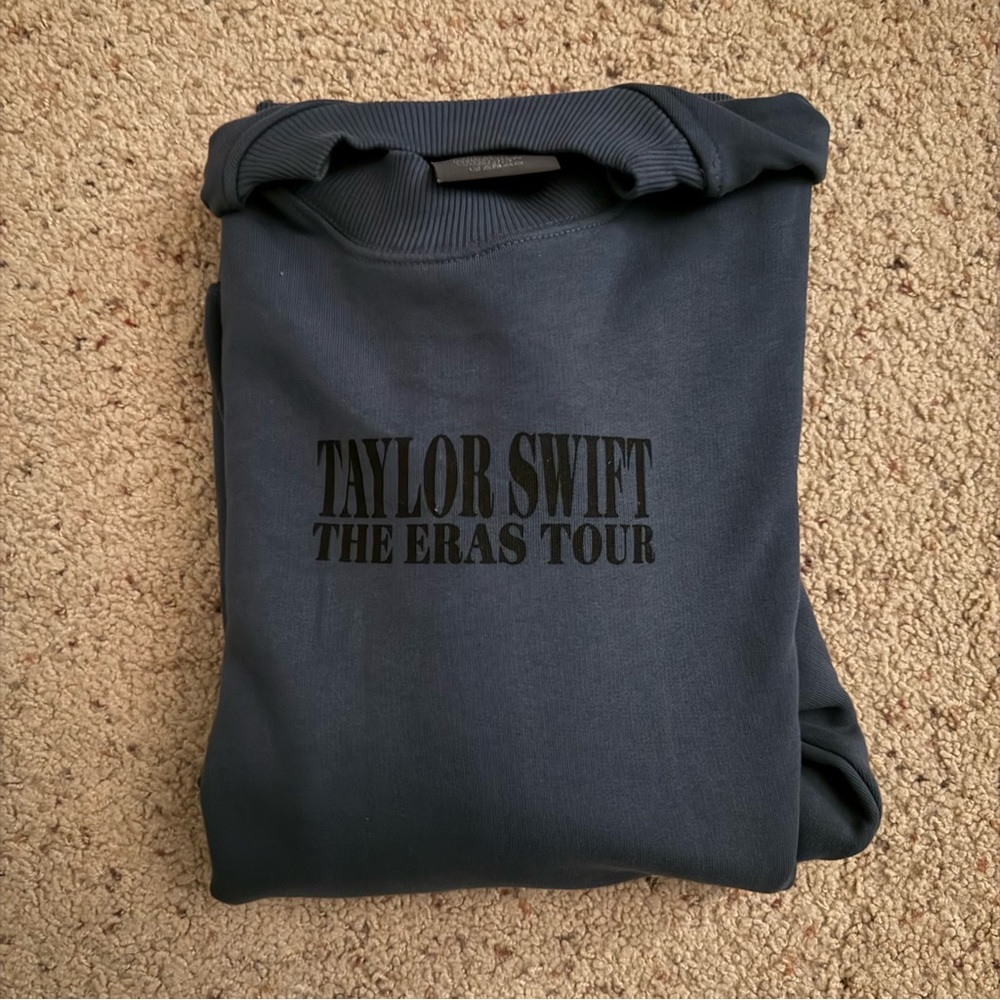 Taylor Swift - The Eras Tour - Blue Crewneck!